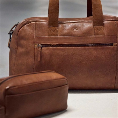 Markberg Wesley Weekend Bag + Dominic Toiletry Bag - 2 farver - Vejledende udsalgspris 3.298,- 